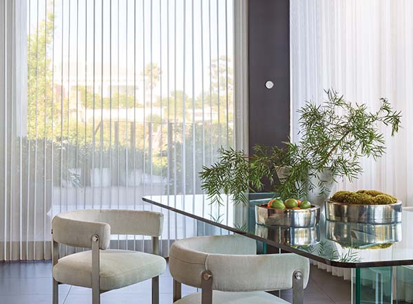 luminette-hunter-douglas-aero-drapery-and-blind