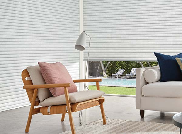 sonnette-hunter-douglas-aero-drapery-and-blind