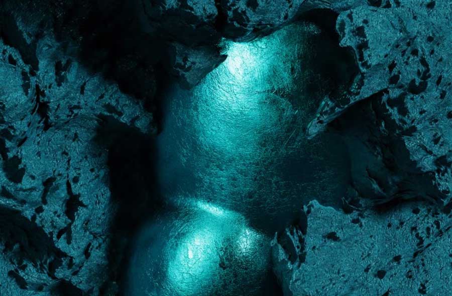 The teal color in a contrasting abstract look